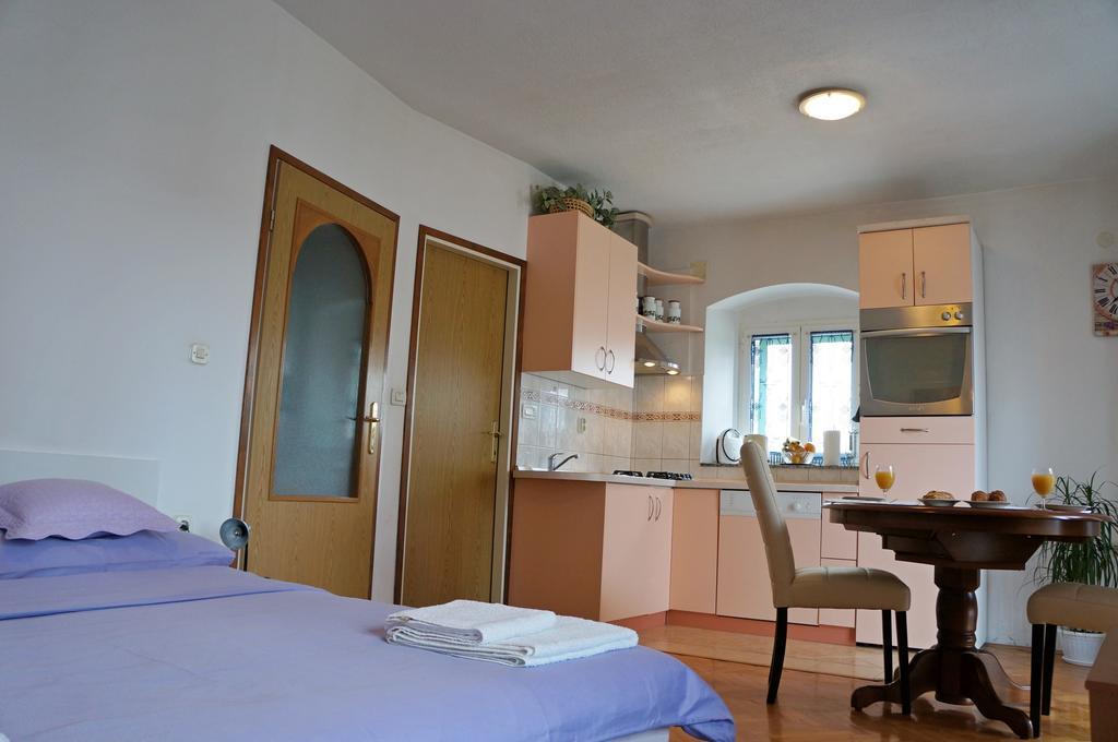 Kamena Apartment & Studio ماكارسكا المظهر الخارجي الصورة