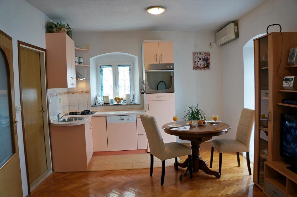 Kamena Apartment & Studio ماكارسكا المظهر الخارجي الصورة