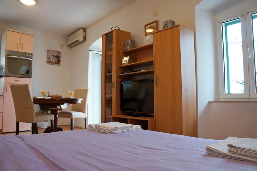 Kamena Apartment & Studio ماكارسكا المظهر الخارجي الصورة